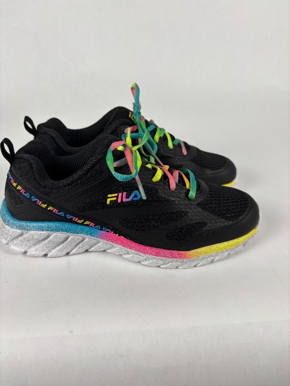Fila, Athletic/Running Shoes, Black/Malti-Colored, Workout/gym, Sneakers Size 6